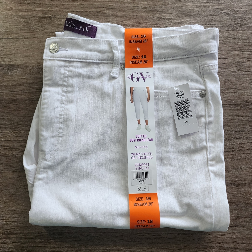Gloria Vanderbilt White Boyfriend Jeans